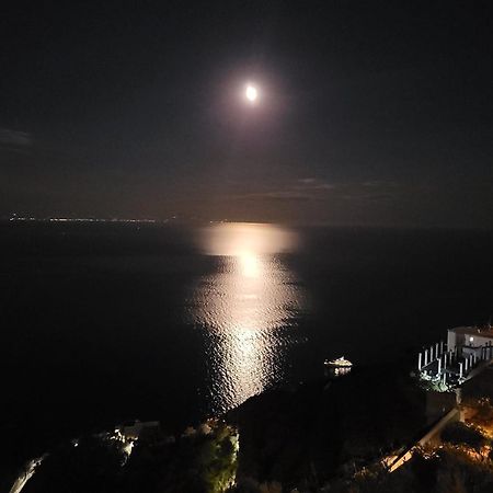 Holiday Luigi E Rachele Равелло Екстер'єр фото